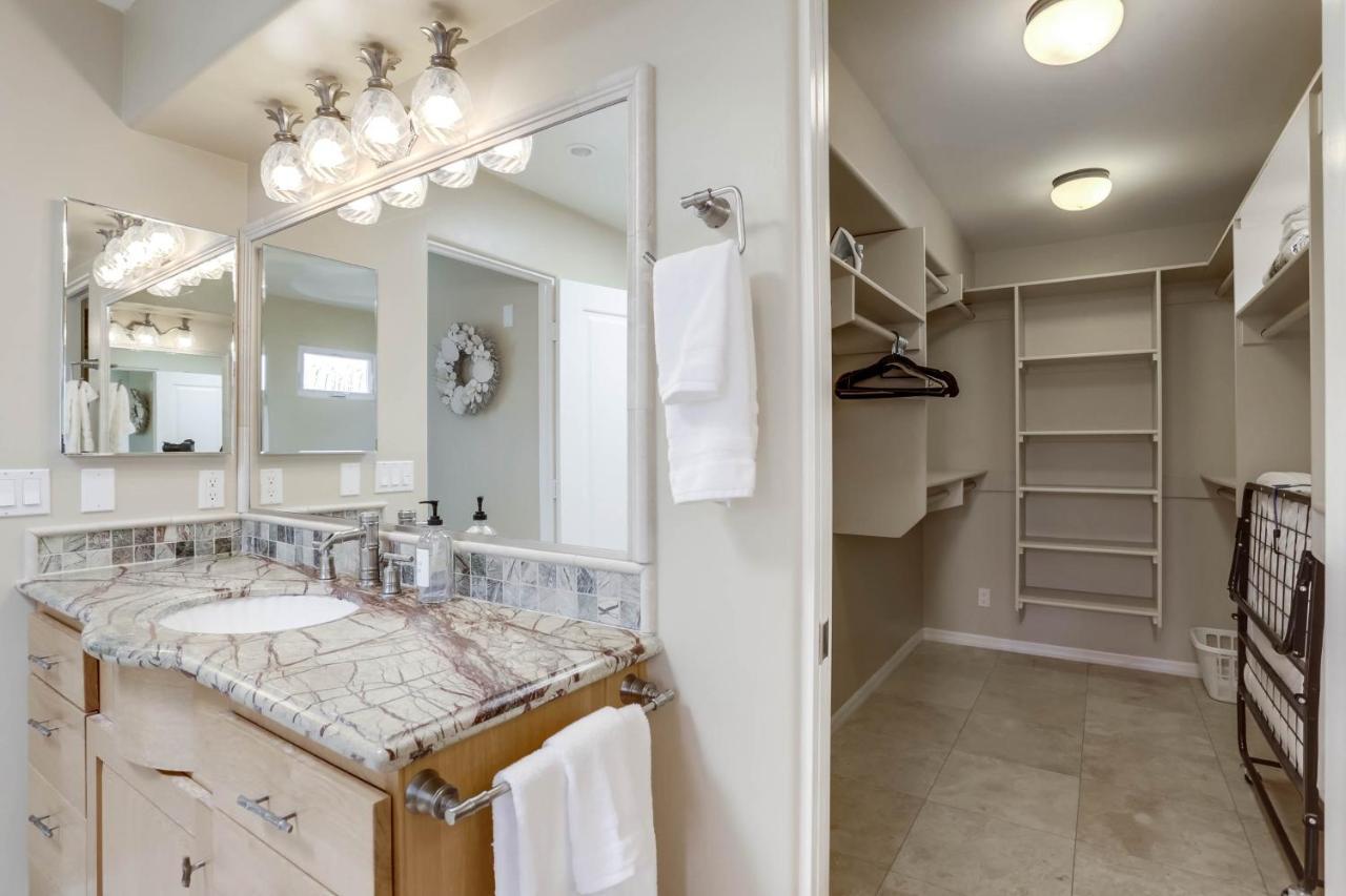 Stunning Ocean View Home W Rooftop Terrace, Firepit, Fast Wifi, Ac & Parking! San Diego Exterior photo