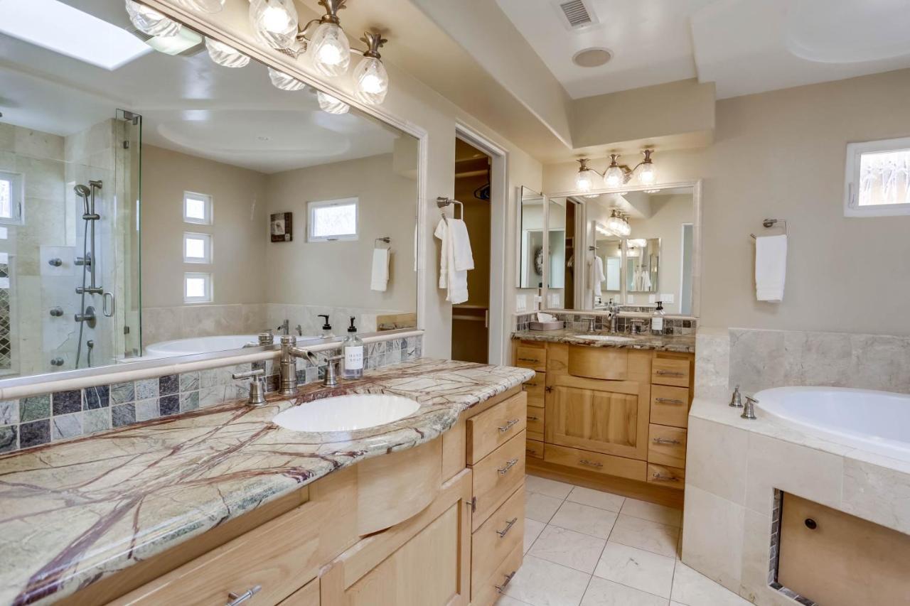 Stunning Ocean View Home W Rooftop Terrace, Firepit, Fast Wifi, Ac & Parking! San Diego Exterior photo